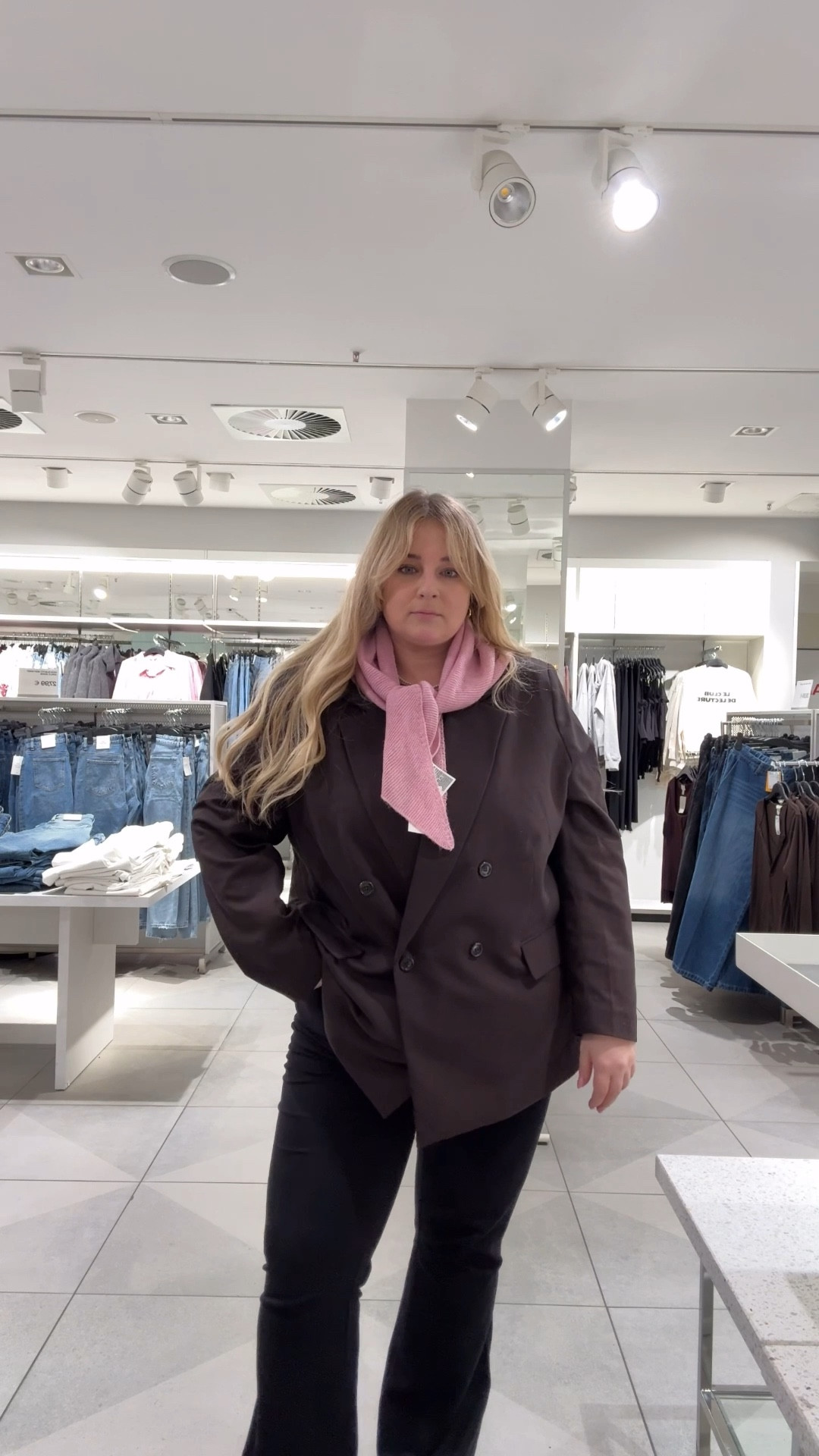 OOTD 🤎💗

#plussizefashion #winter #braun 

#LTKplussize #LTKdeutschland #LTKstyletip