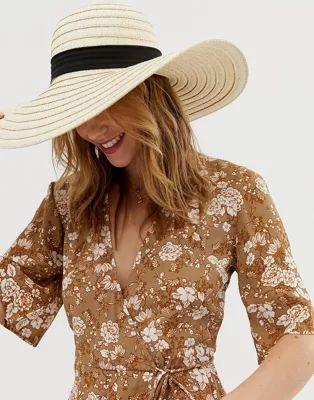 South Beach Exclusive oversize straw hat with bow | ASOS | ASOS US