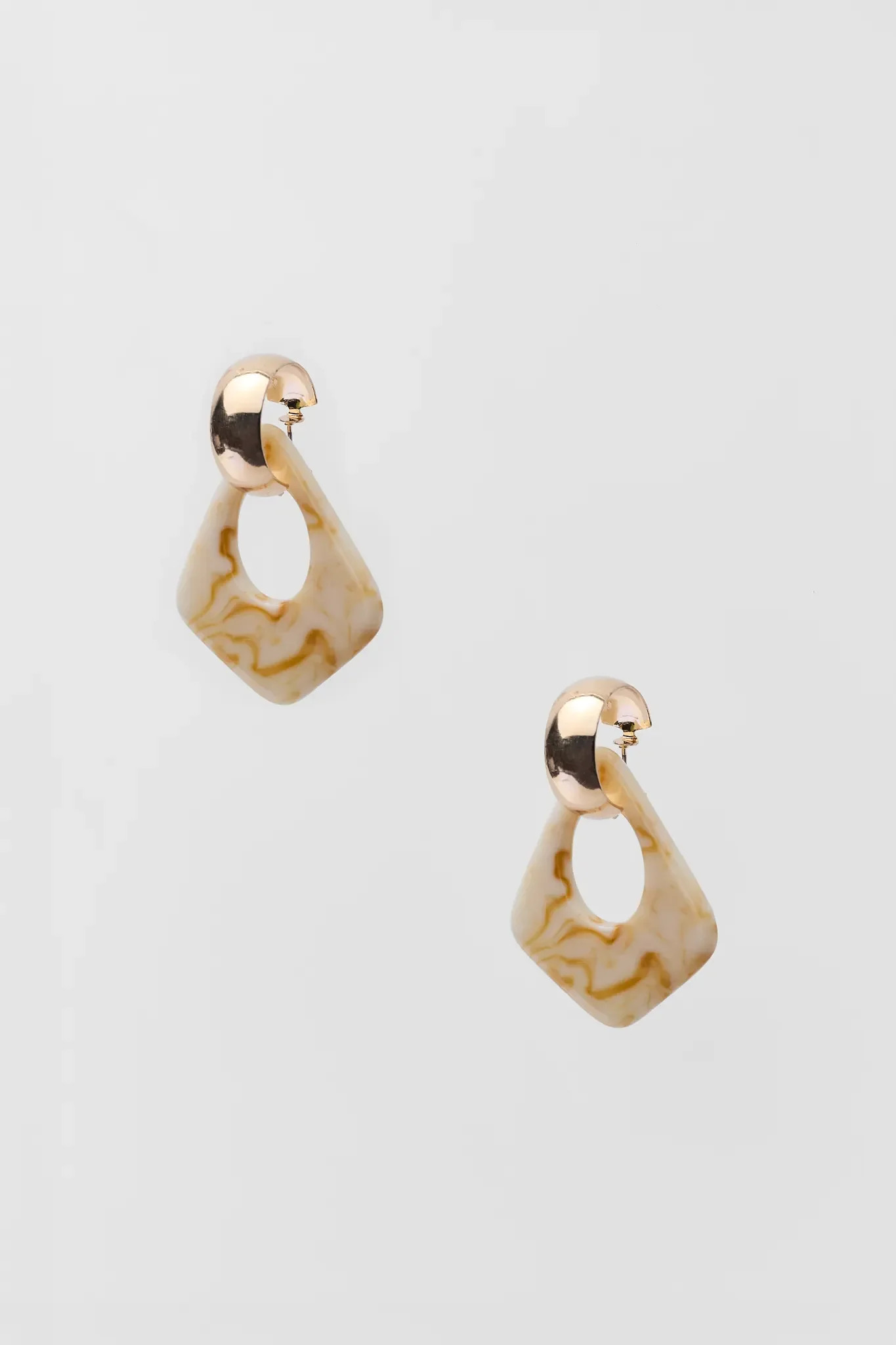 Peyton Gold Drop Earrings | Avara