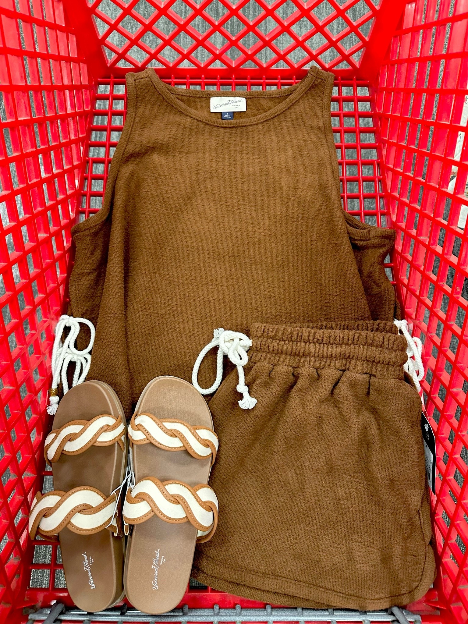 Coffee run outfit

#LTKActive #LTKgrwm #LTKmomlife