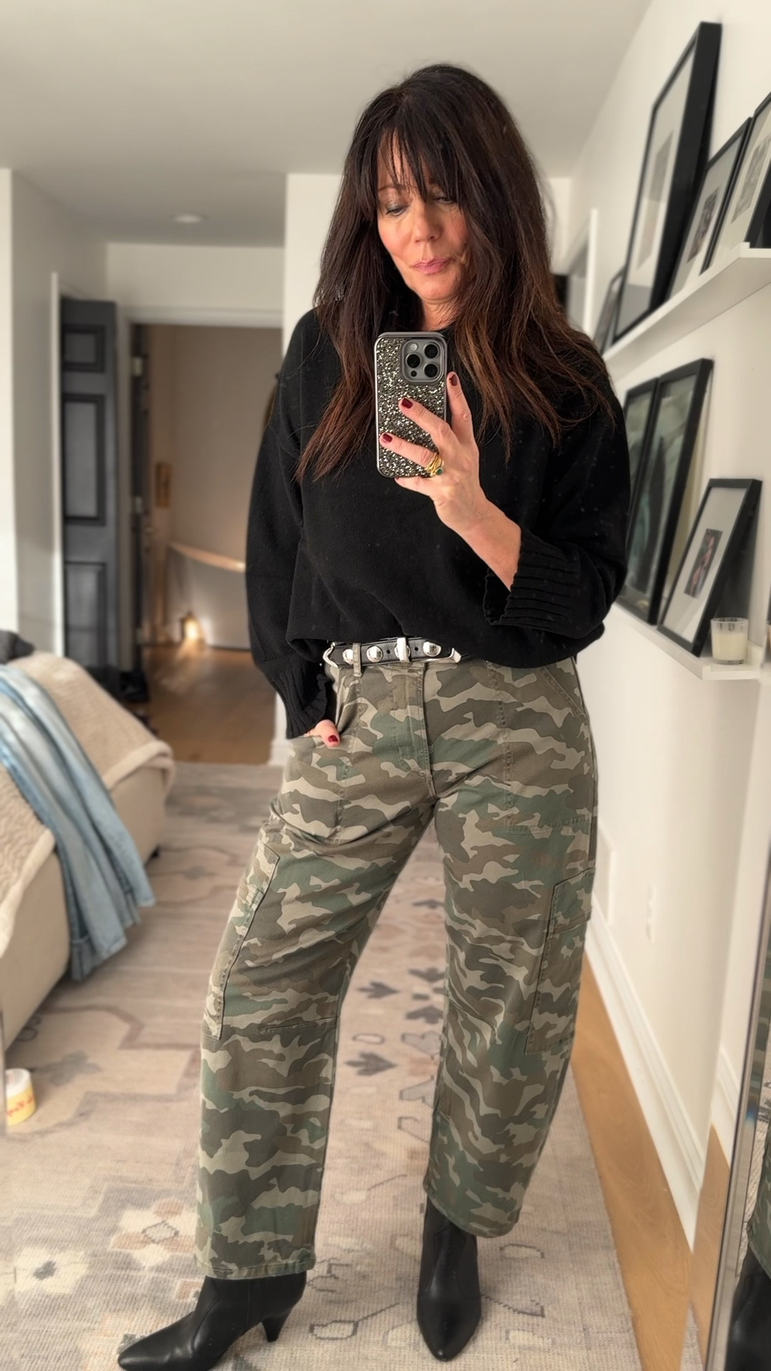 Ootd perfect for Christmas shopping ❤️ by Mavi 
Wearing medium in sweater and 3
28waist in camo pants (I think the length is 27) they fit like a slight barrel leg - this is a great one to try if you’re new to barrels!!! 
Great price too!! 

#LTKGiftGuide #LTKWatchNow #LTKFindsUnder100
