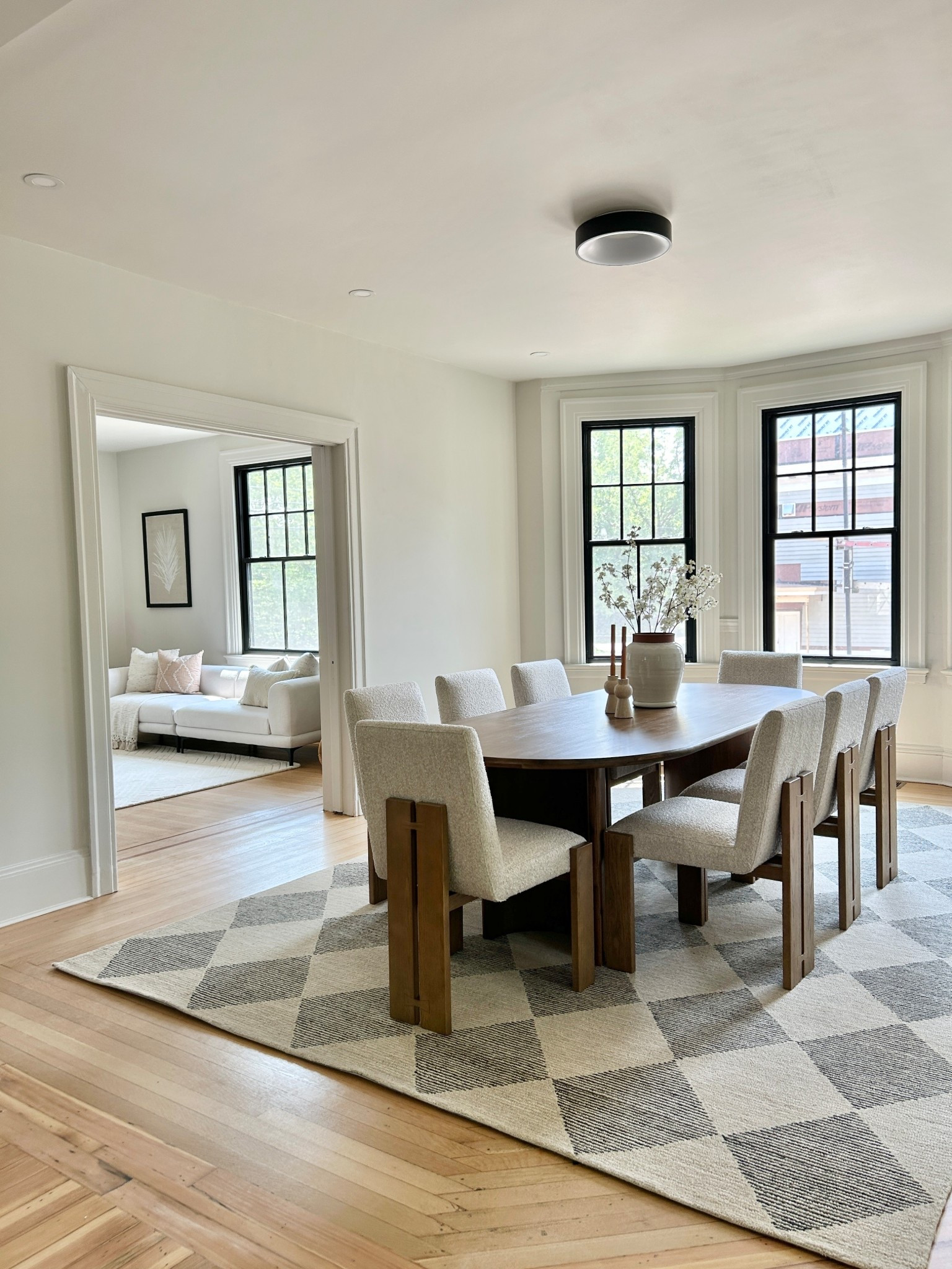 Modern organic dining room.

#diningroom

#LTKHome