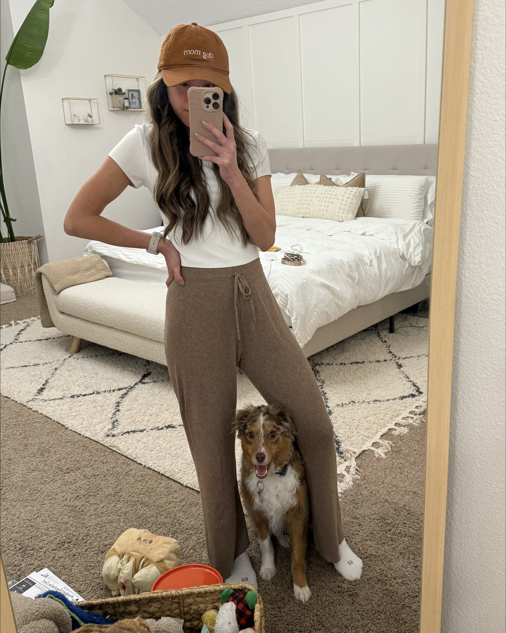 Loving my comfy lounge wear from Uniqlo 🤎 

Dog mom hat is from BYOP (comment for link) 