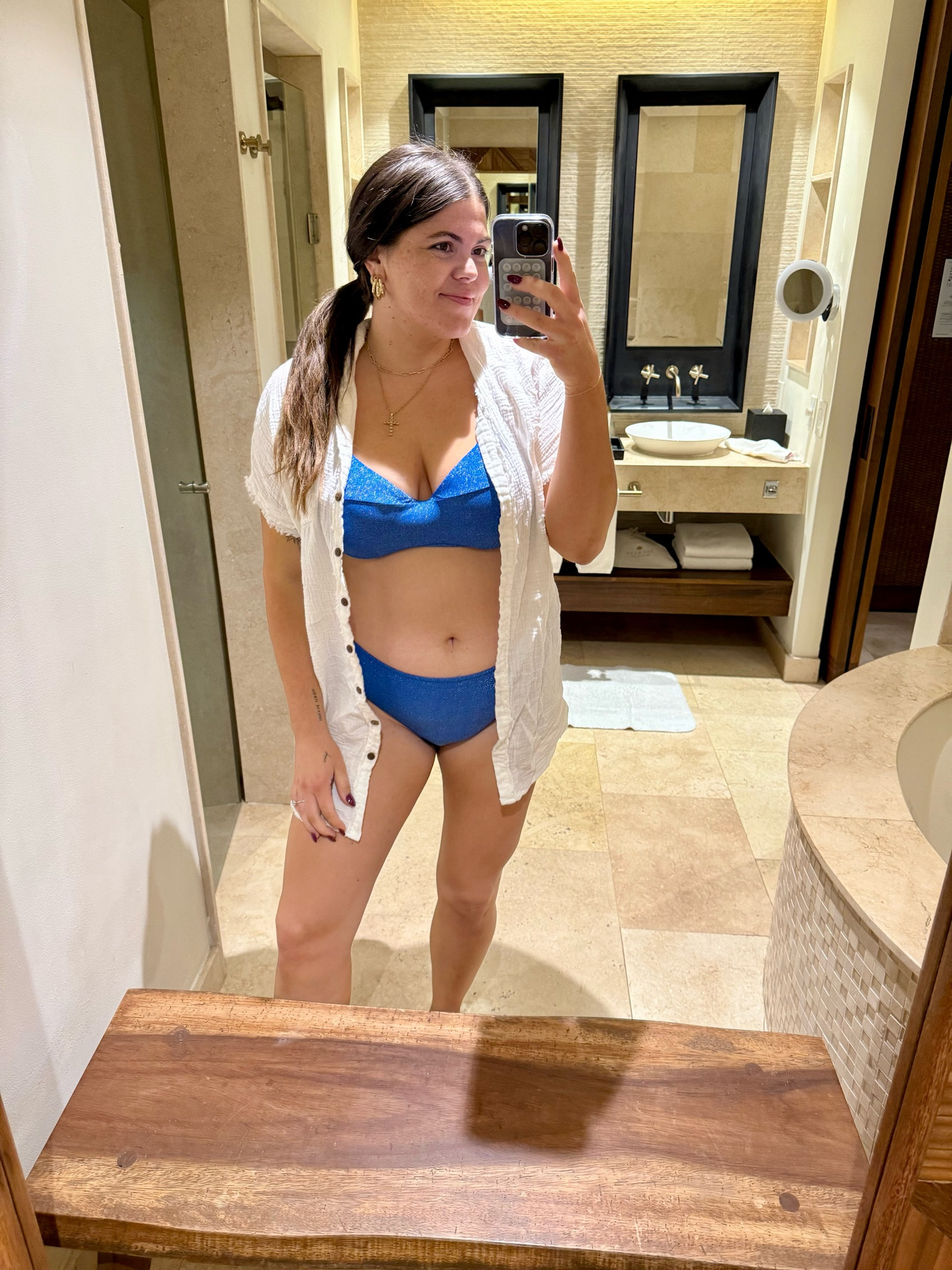 Day one swimsuit outfit on our Mexico vacation! Wearing size XL, this is so stretchy yet super supportive I am obsessed. The bottoms are more of a midsize but really good 🍑 coverage. 

Midsize, swimsuit, resortwear, spring break, tropical vacation, beach outfit, beach vacation , Mom sparkly swimsuit 



#LTKTravel #LTKMidsize #LTKSwim