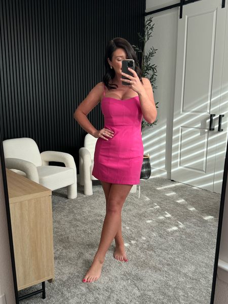 The perfect cocktail dress does exist! How fun is this hot pink?? The back detail is so cute too! Wearing a medium 

#LTKSpringSale #LTKmidsize #LTKstyletip