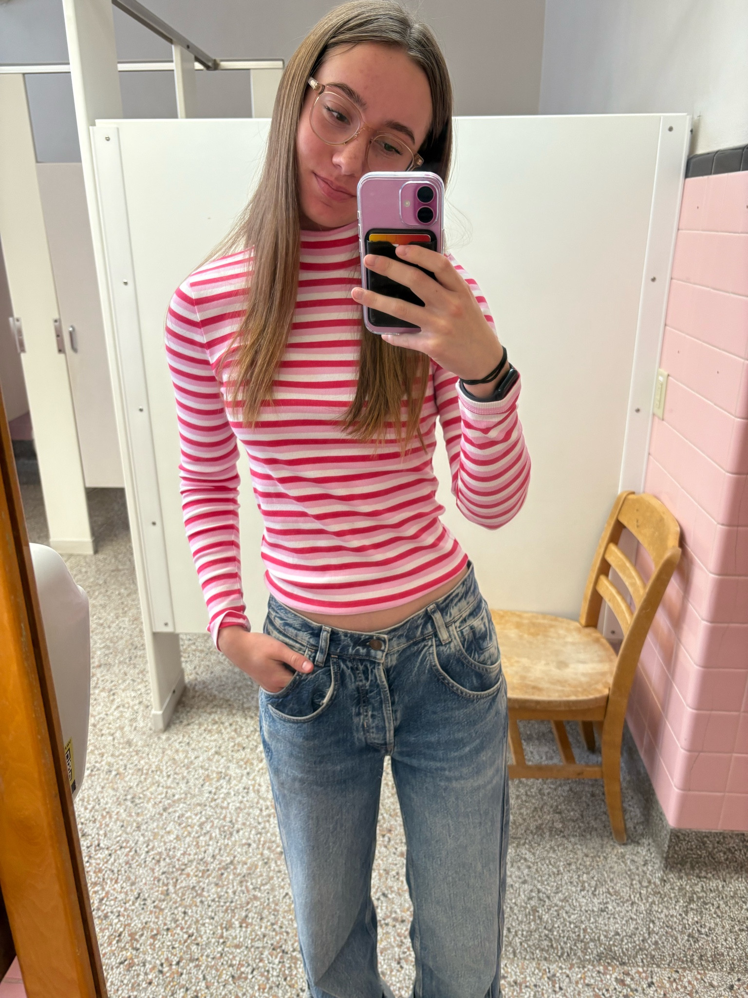 February Casual Outfit 
💗💌💋
Shirt - true to size (S)
Jeans - runBIG (24)
Shoes - true to size (8)

#LTKMostLoved #LTKSeasonal #LTKFindsUnder100