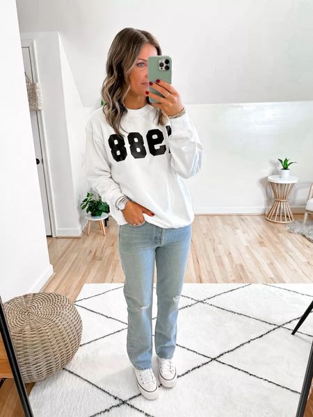Comfy Custom Sweatshirt Outfit

Fit tips: Sweatshirt: medium - I sized up for oversized fit, Jeans: 0/25, Shoes: tts - wearing an 8

Etsy | Sweatshirt | Custom sweatshirt | Jeans | Platform converse | Casual outfit

#LTKstyletip #LTKunder100 #LTKfit