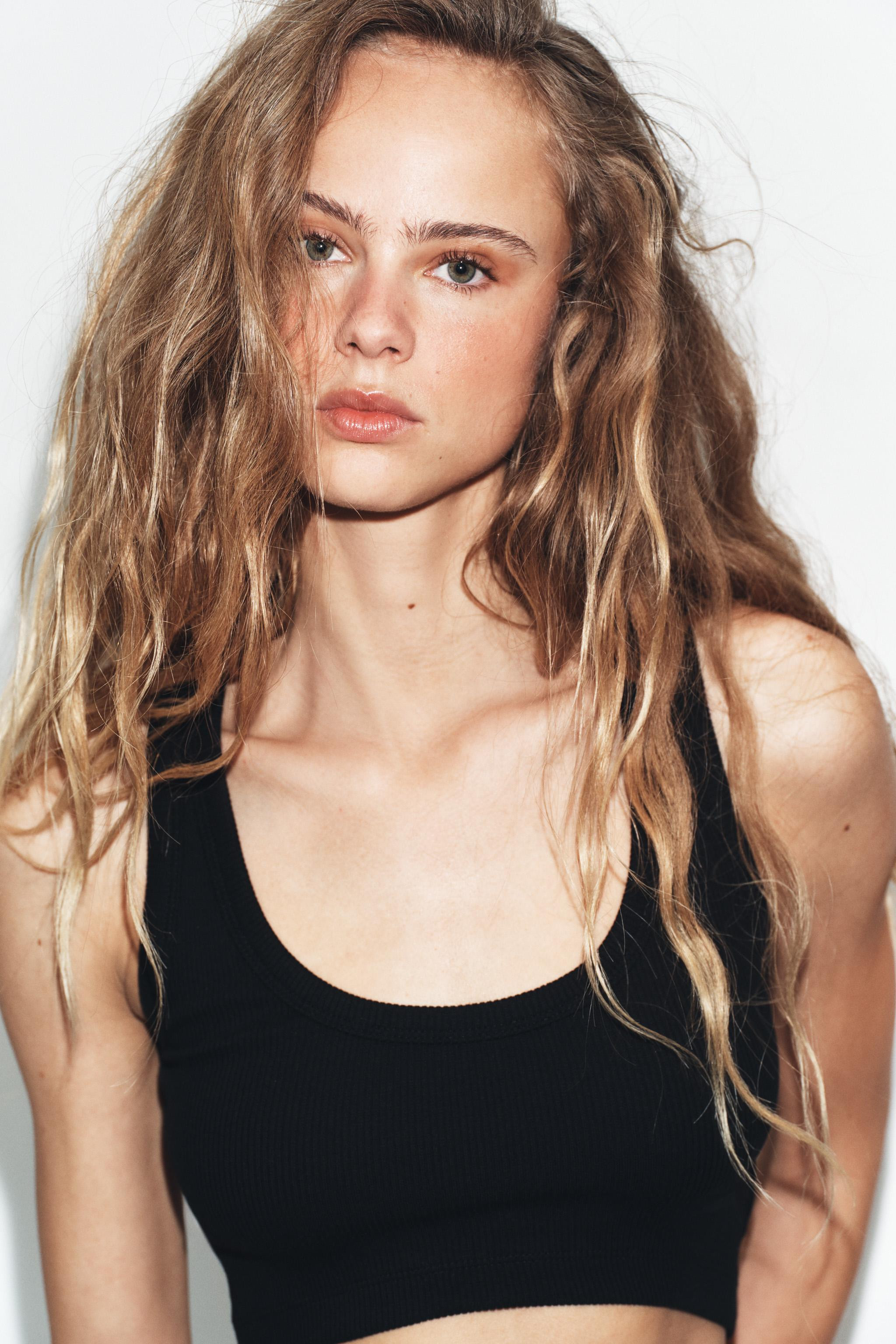RIB KNIT CROP TOP | Zara UK