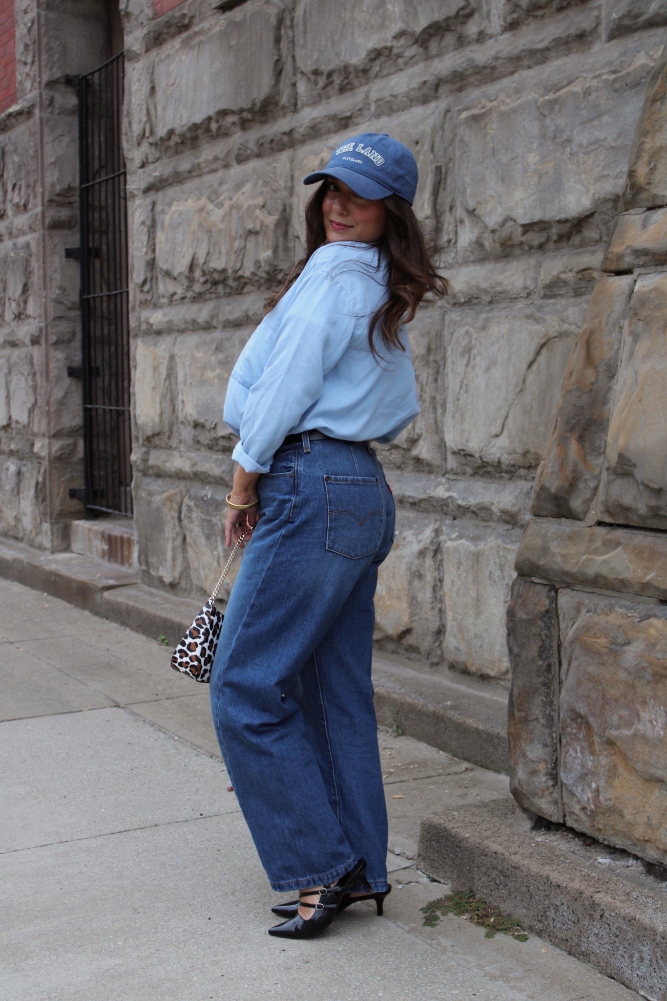 Love these jeans! They fit slightly baggy 



#LTKootd