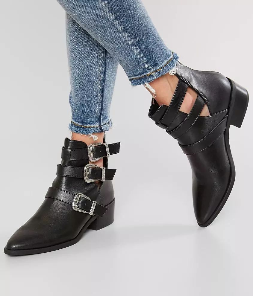 Cecily Ankle Boot | Buckle