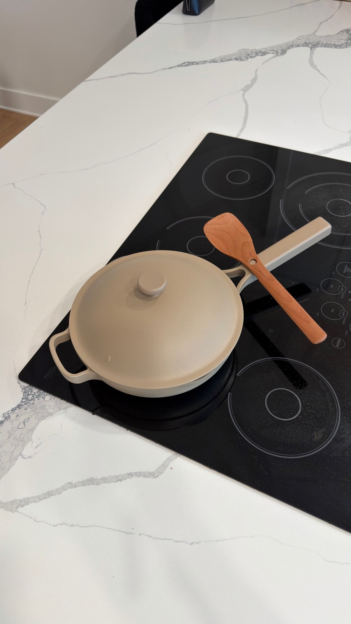 Home finds I’ve been loving lately ✨
Obsessed with neutral kitchen pieces that are both aesthetic & functional. This cookware set makes the kitchen look so clean, cozy & elevated 🤎

Neutral home finds que amo ✨
Clean, cozy & aesthetic kitchen vibes every day.

Follow me on Instagram and YouTube
@kirasfashionfinds

#LTKHome #LTKfoodie #LTKvlog