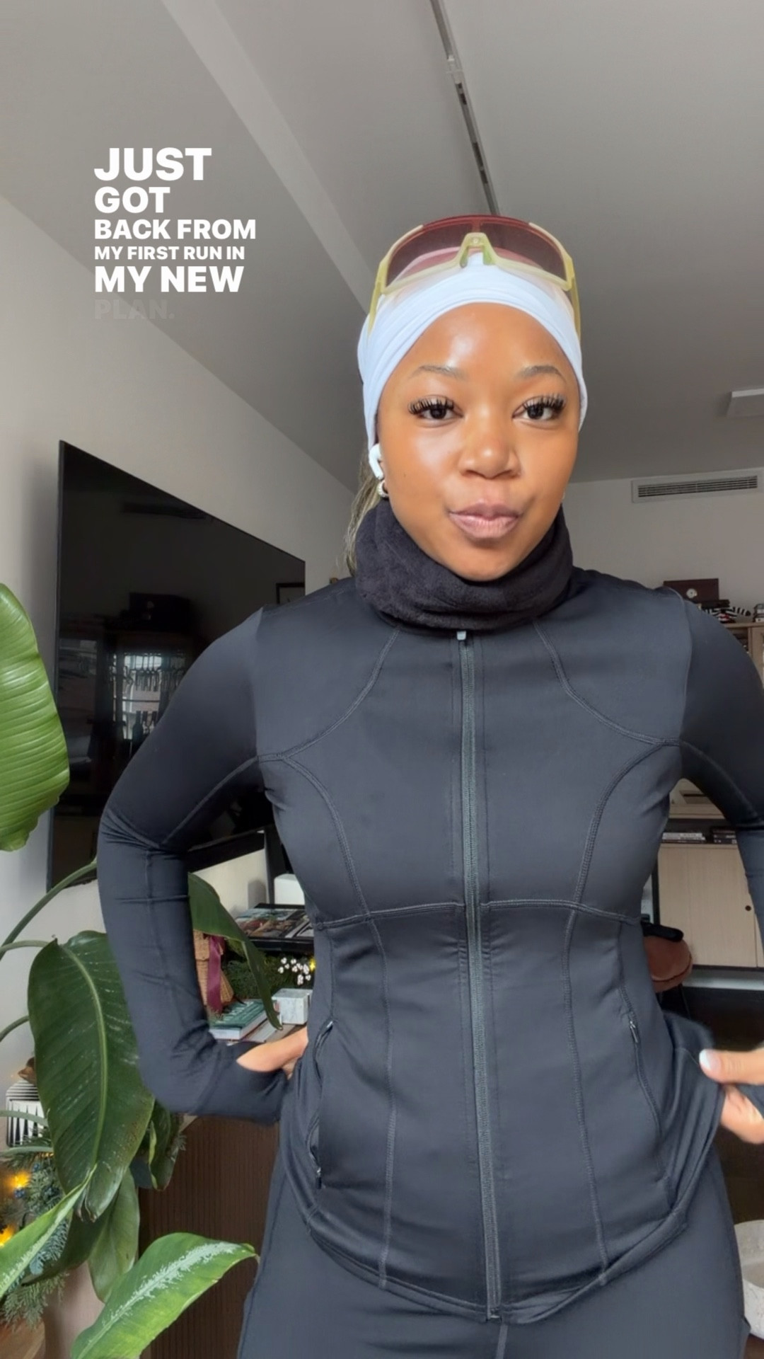 Today’s running fit!!!!! Medium top large bottom. Love these compression socks  