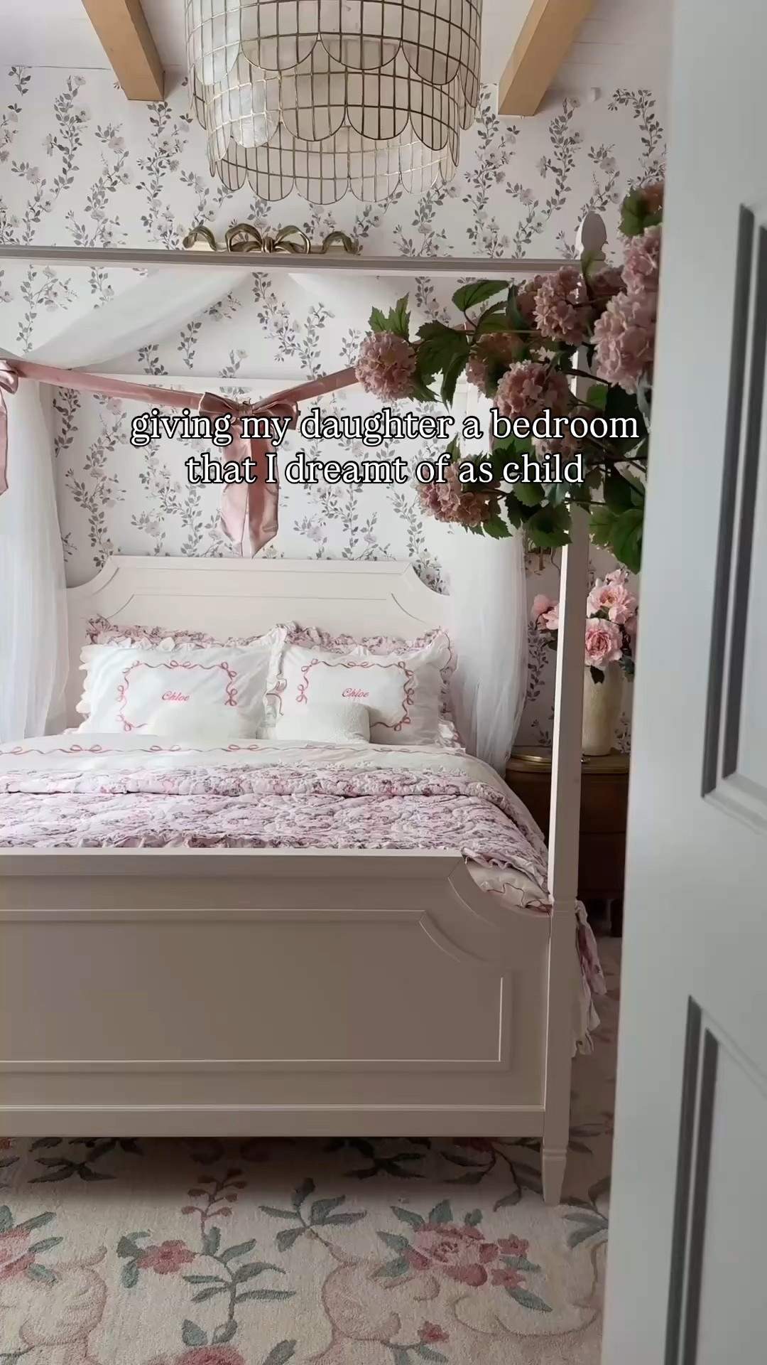 My daughters @loveshackfancy x @potterybarnkids pink floral and bow theme bedroom 
