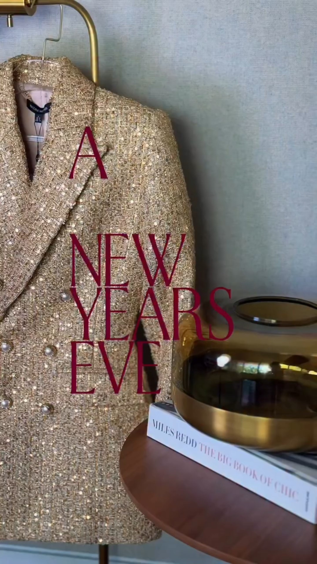 This New Year’s Eve look is dripping in gold and all the glamorous vibes✨🥂🪩