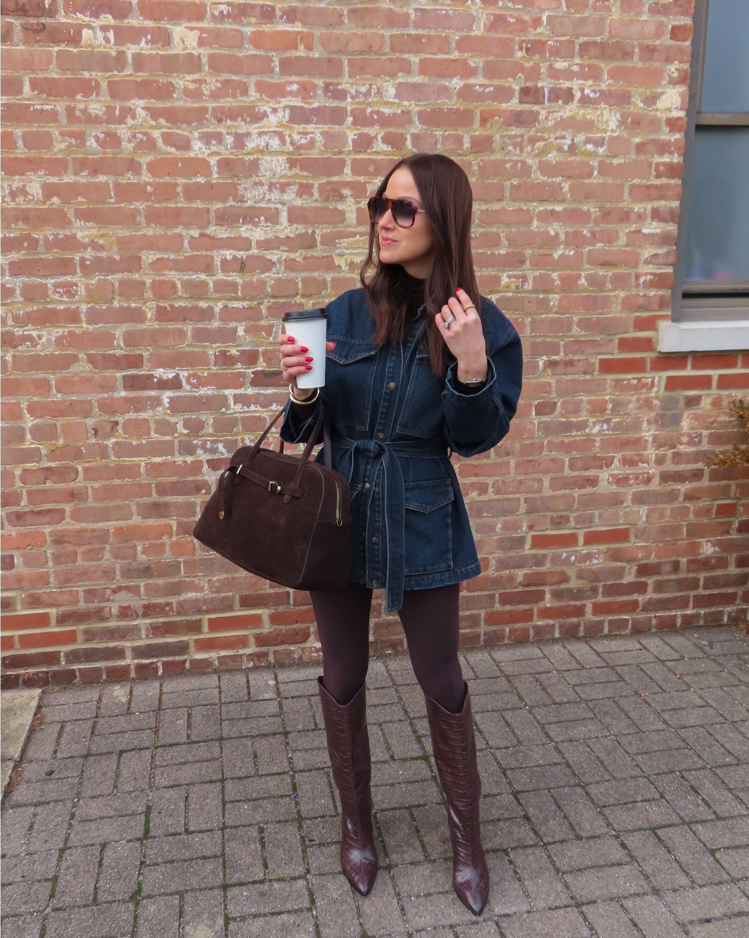 A modern leggings look!
SIZING:
Boots: size up half a size 
Leggings: true to size 
Jacket: true to size or size down 
Turtleneck: true to size 


#LTKootd