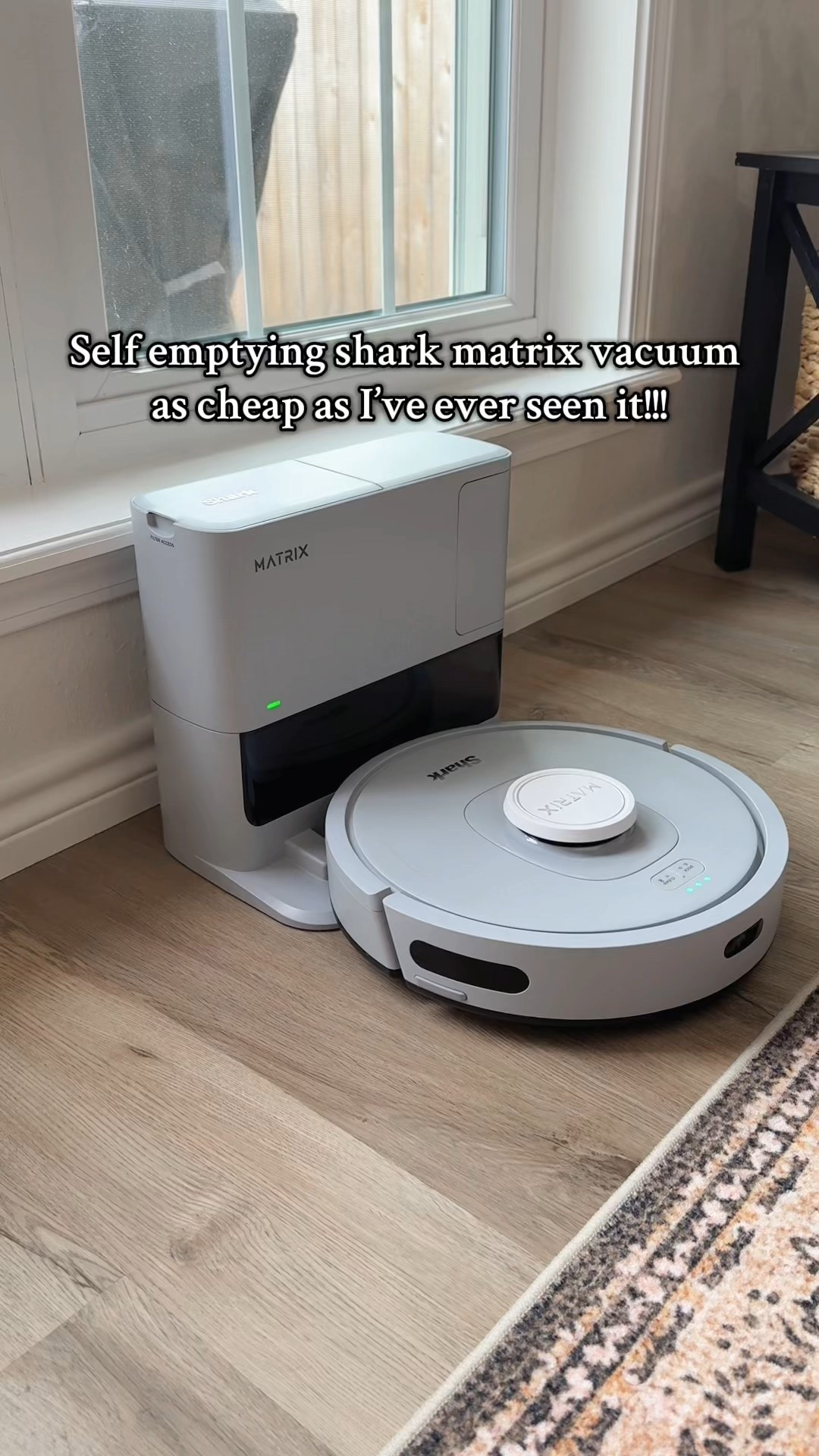 Shark matrix vacuum self emptying 