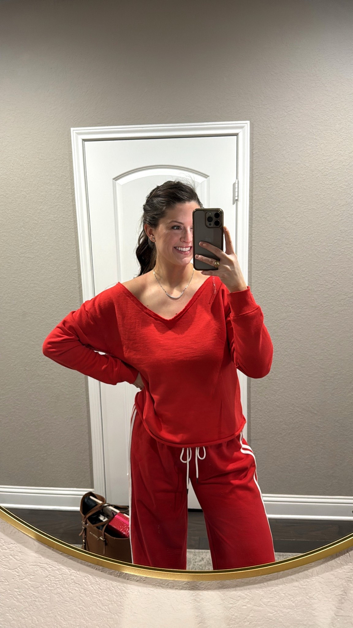 Errands OOTD ❤️ wearing a M in top & bottom! The fit is so good and flattering. 5’9” for reference! 

 #LTKootd #LTKmomlife #LTKActive