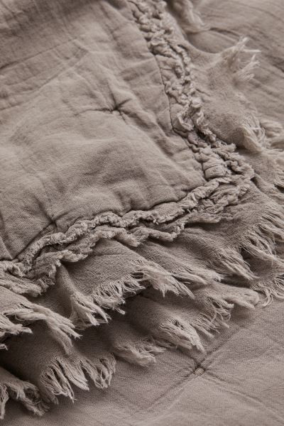 Frill-trimmed bedspread - Greige - Home All | H&M GB | H&M (UK, MY, IN, SG, PH, TW, HK)