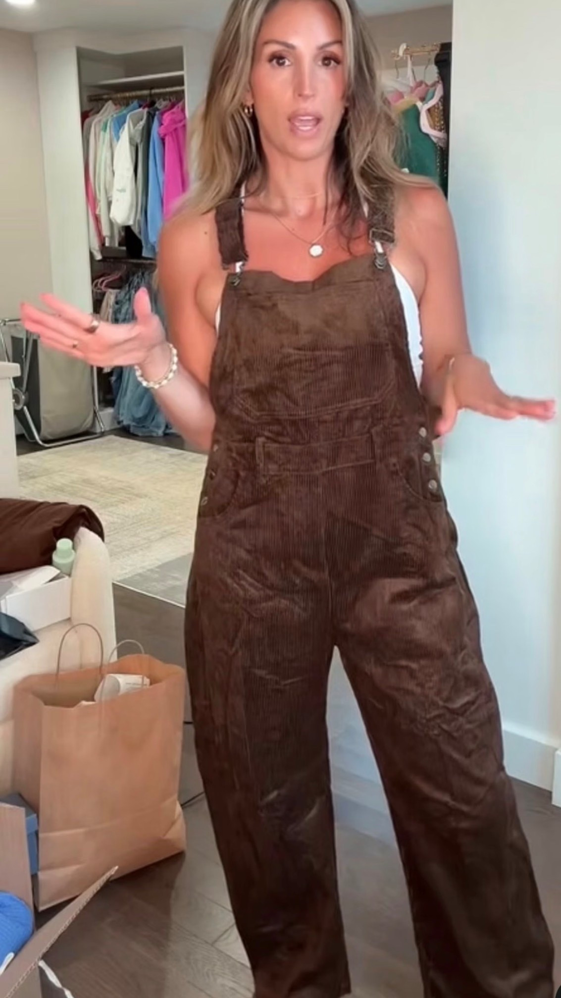 Love these denim overalls!

#LTKgrwm #LTKdayinmylife #LTKootd