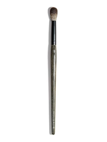Rose and Ben Beauty E29 Blending Crease Brush | Tapered Dome for Contouring & Depth | Cruelty-Free Bristles | Amazon (US)