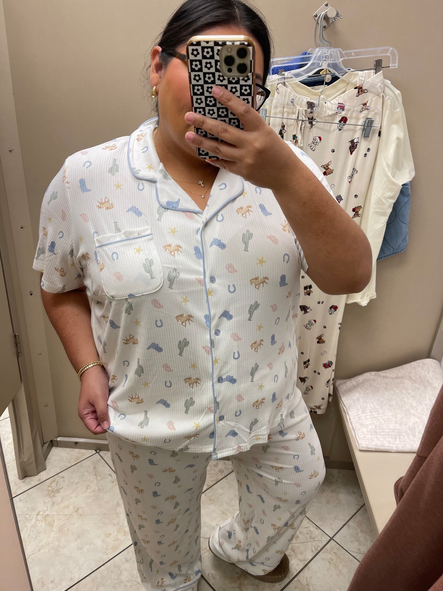 Prettiest western ribbed pajamas! These are so pretty and comfortable! I’m wearing a size 22/24


#LTKMidsize #LTKPlusSize #LTKOver40