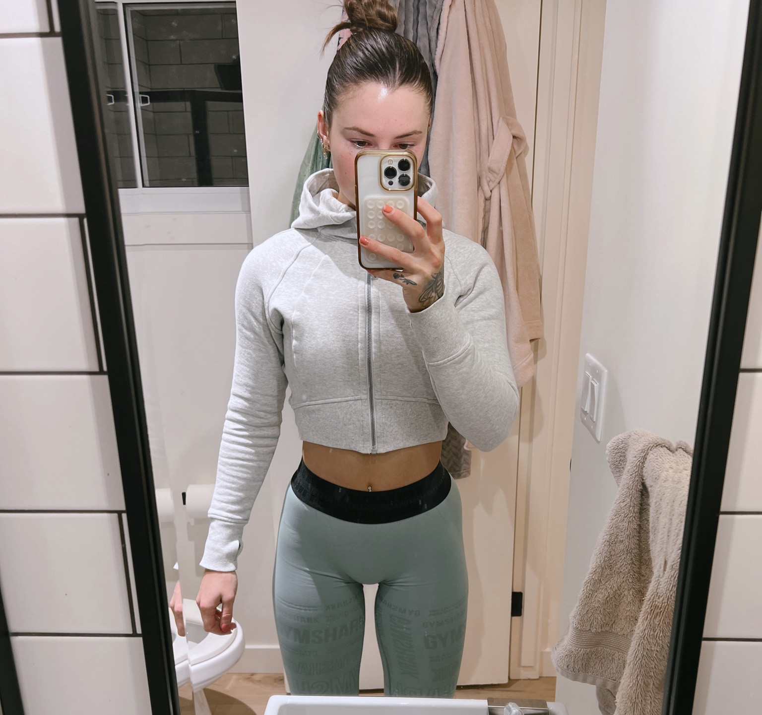 Cute gym girly leggings🫶🏼😍 

#LTKsalealert #LTKfitness #LTKHoliday