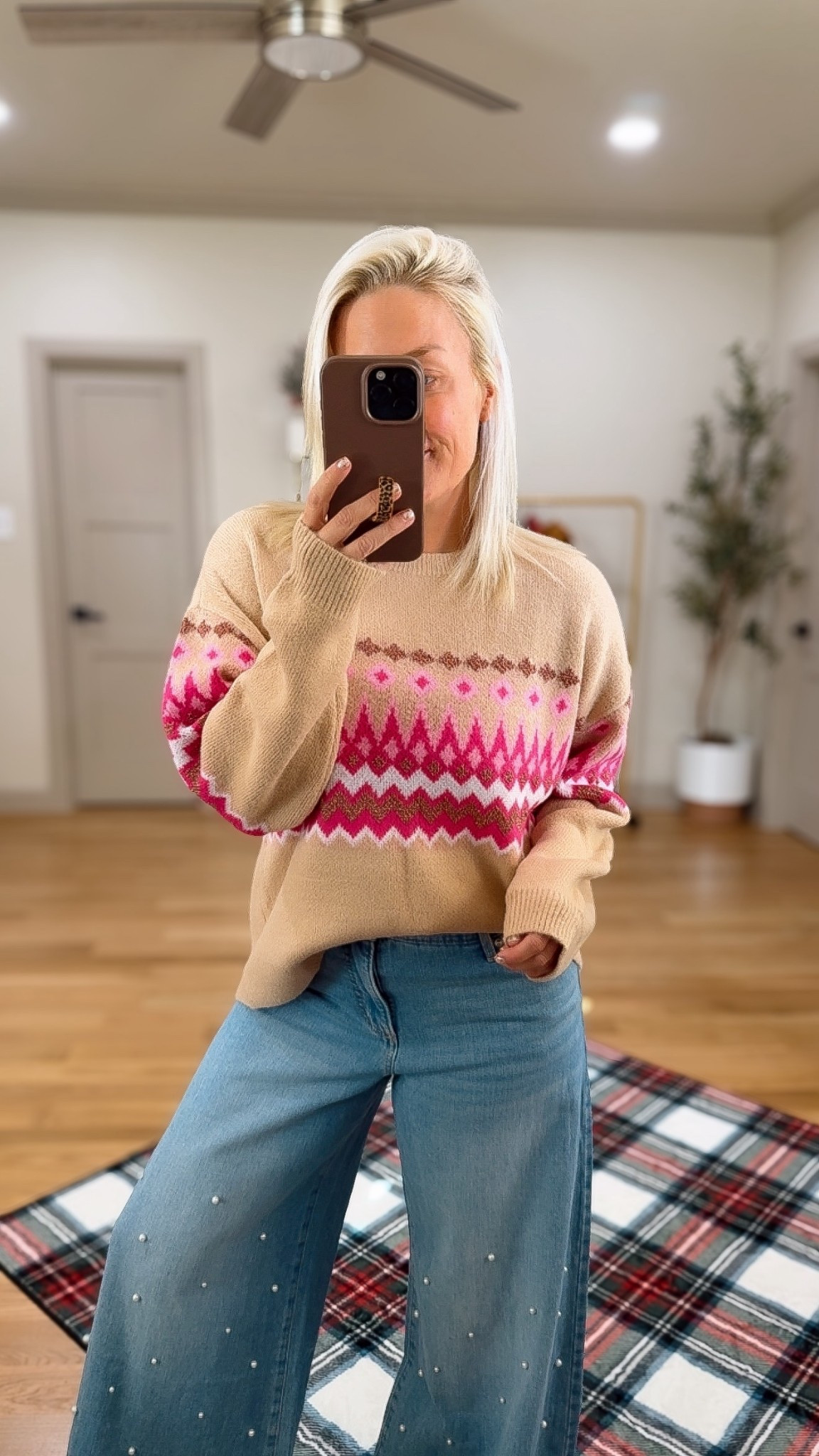 Sweater size small
Jeans size 6