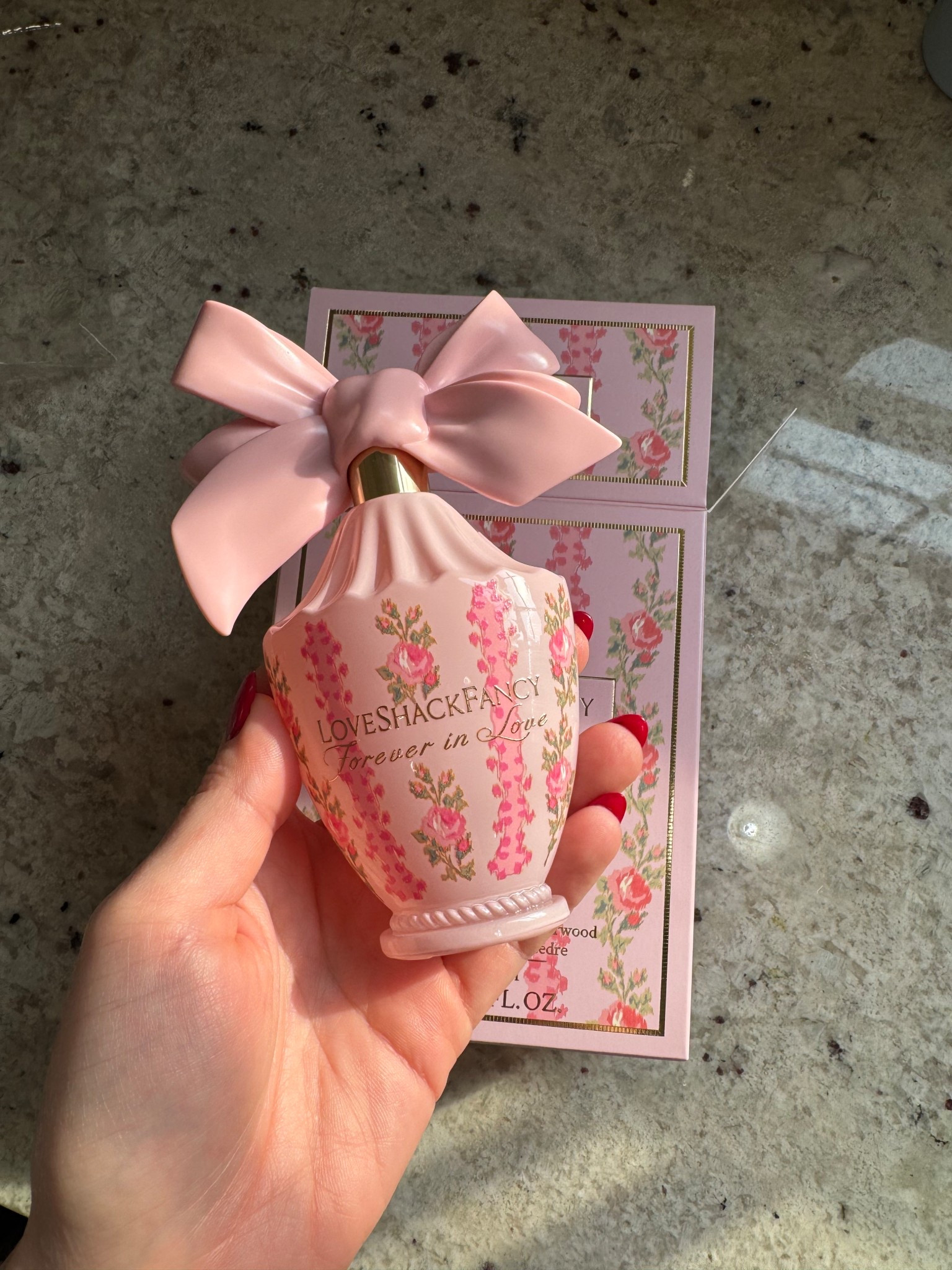 My new fav perfume! Smells SO good im obsessed

#LTKselfcare #LTKValentine