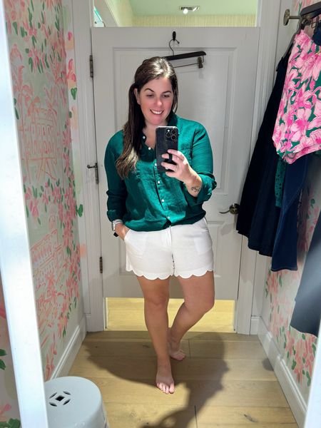 I’m shocked I missed these pieces being on sale yesterday, but both the shorts and the button down are on sale! The button down runs TTS, sale is available in 4 color options and it’s on sale for $54 (originally $118)! The shorts are super cute with the scallop edge, they run TTS, they are available in white and navy and they are on sale for $24 (originally $70)!

#LTKsalealert #LTKfindsunder100 #LTKmidsize