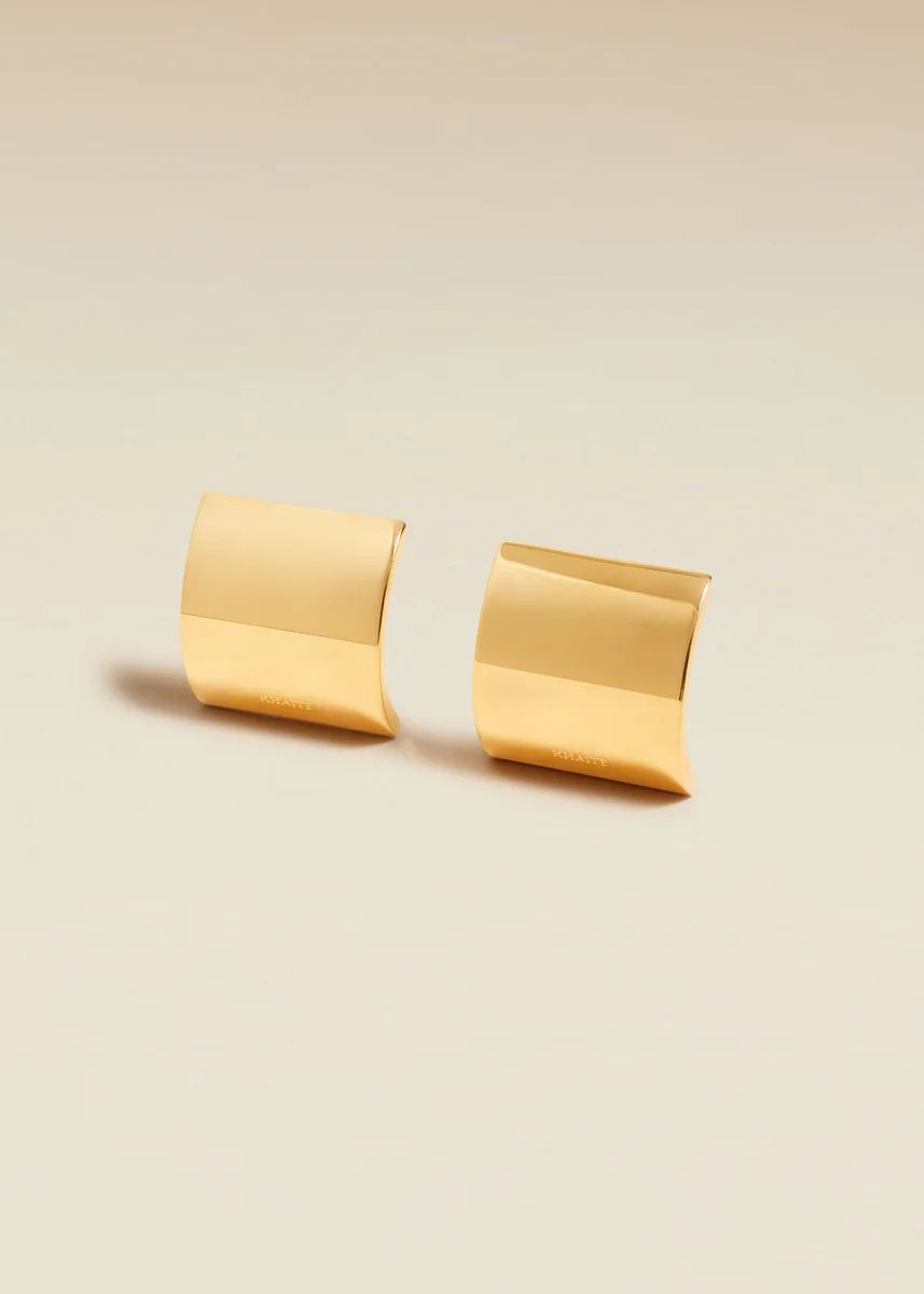 The Small Julius Smooth Panel Earrings in Gold | Khaite