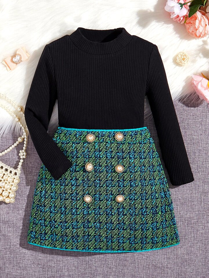 SHEIN Kids FANZEY Toddler Girls Mock Neck Tee & Plaid Fake Button Skirt | SHEIN