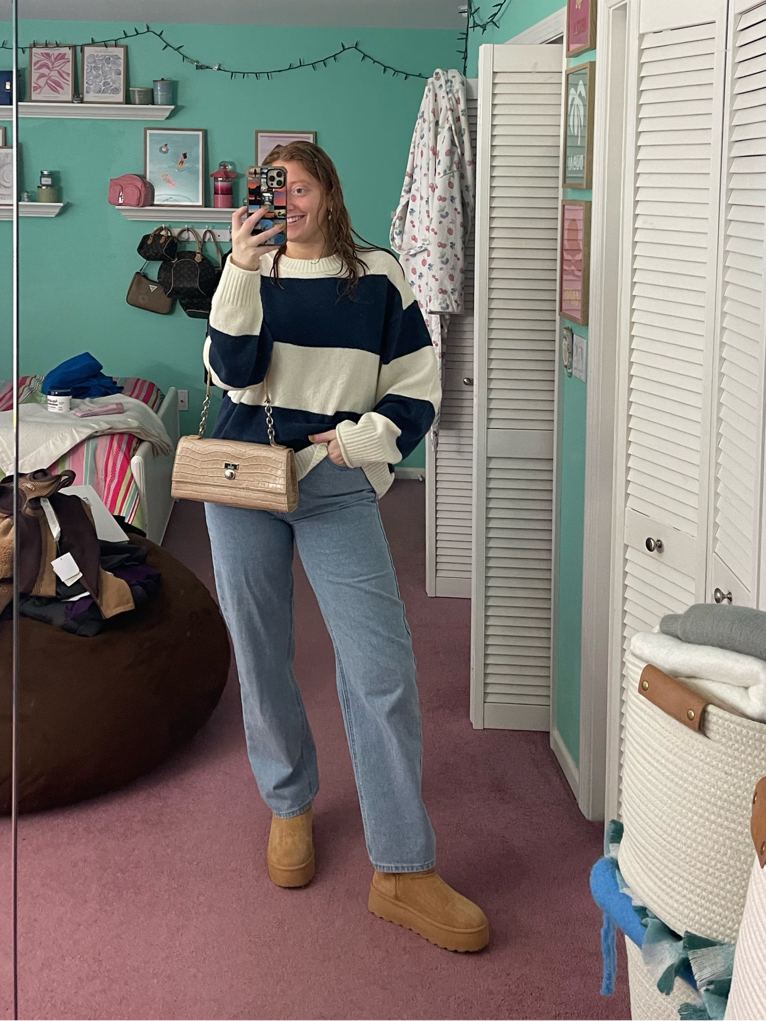 A basic girl outfit 

#LTKU #LTKSeasonal #LTKstyletip