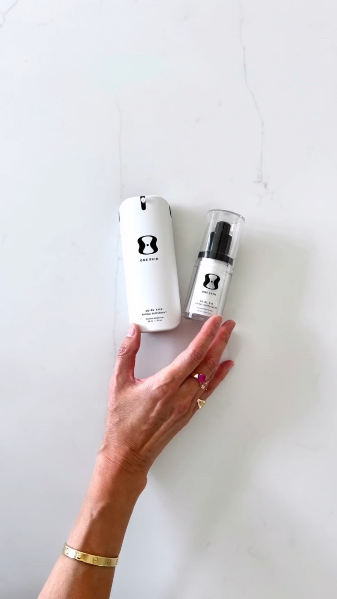 I’ve been working on improving my skincare… recently been using One Skin and I’m kind of obsessed 😍 

Peptides, serum, eye cream, face moisturizer 

#LTKSaleAlert #LTKOver40 #LTKBeauty