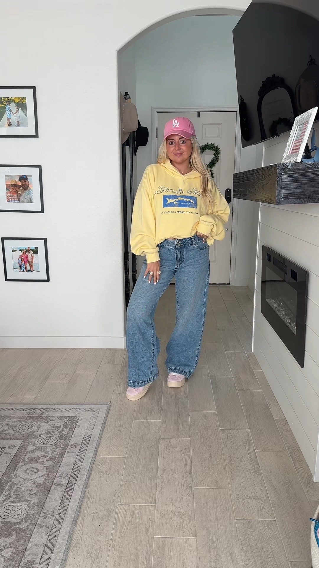 Spring outfit
Hoodie large 
Jeans 27 short
Sneakers tts

#LTKootd