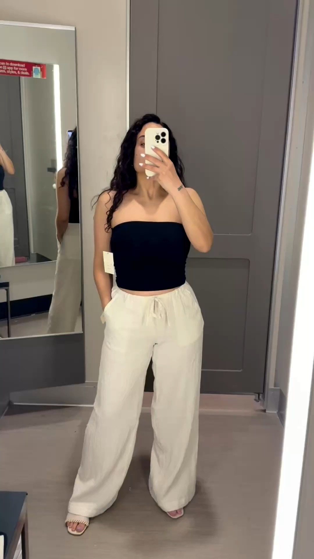Wide-leg pants have been my go-to lately, and these are too good 😍

#LTKootd #LTKgrwm #LTKmomlife