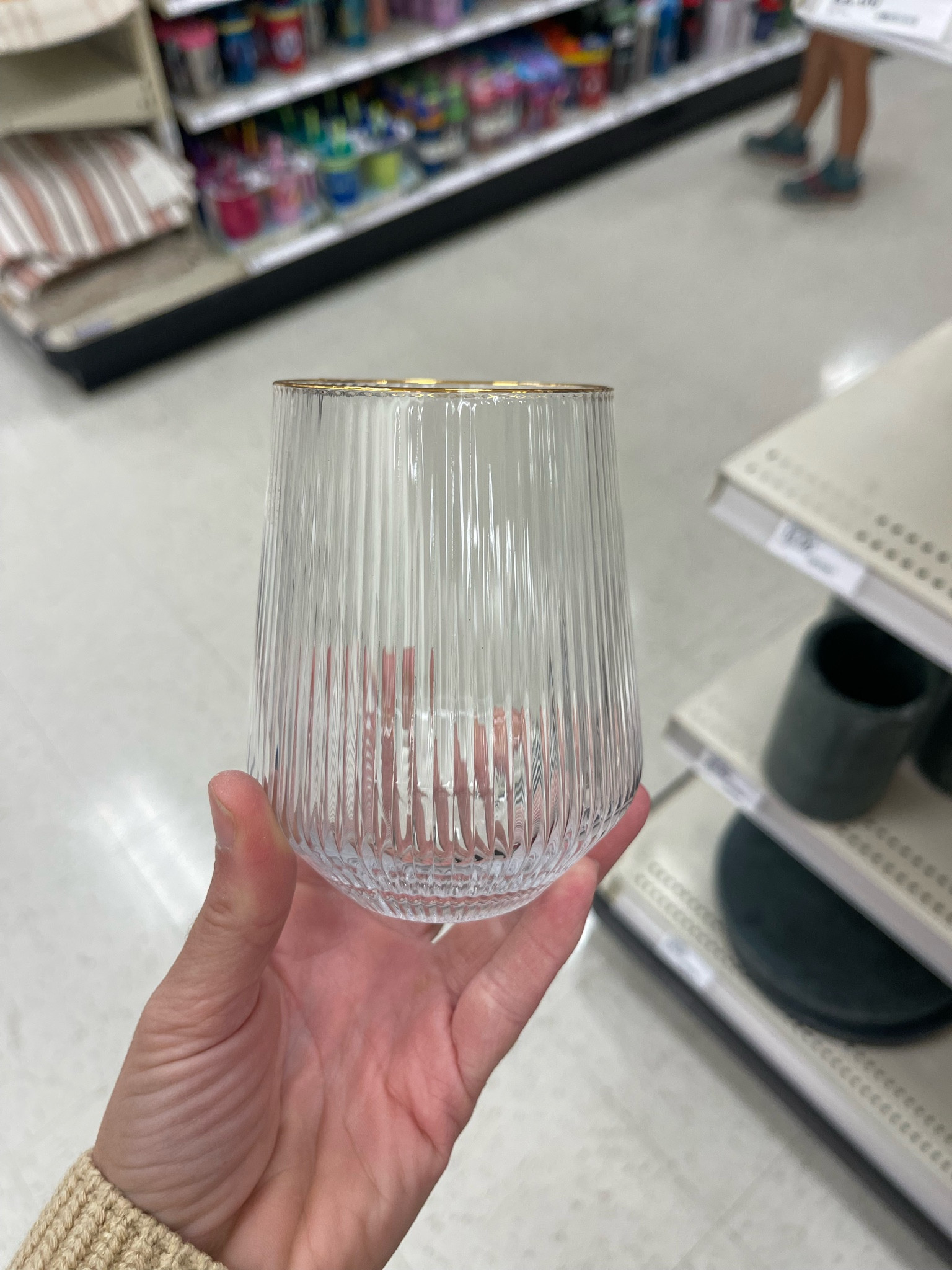 Target Threshold Stemless Wine Glasses

Absolutely LOOOOVED these. They also have stemmed wine glasses. 
The fluted details 🤌🏼
The gold rim 🤌🏼
The price 🤌🏼

These would be the perfect addition to your holiday / Christmas tablescape, but definitely could be used year round!

#LTKHome #LTKFindsUnder50 #LTKHoliday
