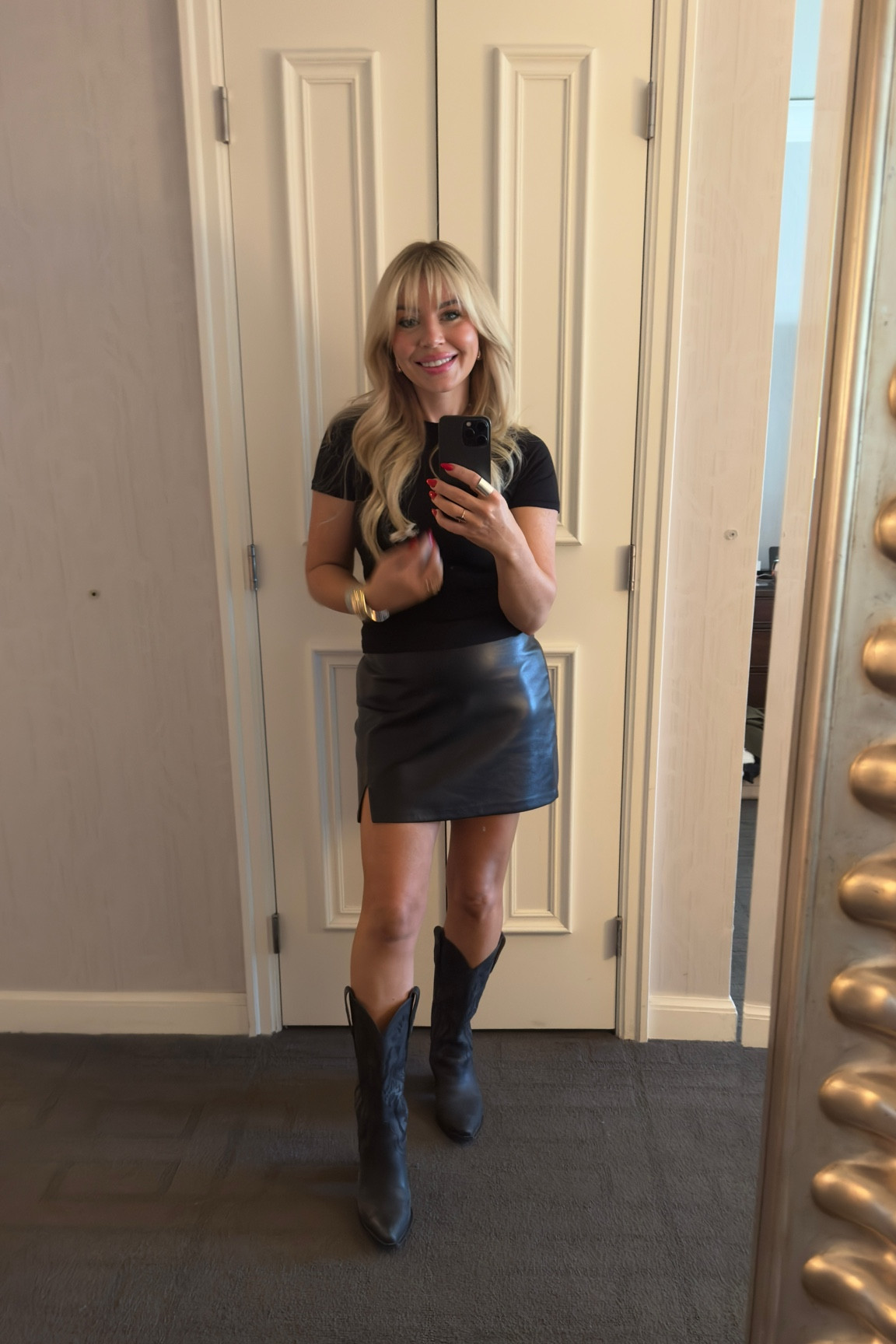 Black basic top size small 
Black leather skirt size small 
Black western boots size 7 

#LTKootd #LTKdayinmylife #LTKTravel