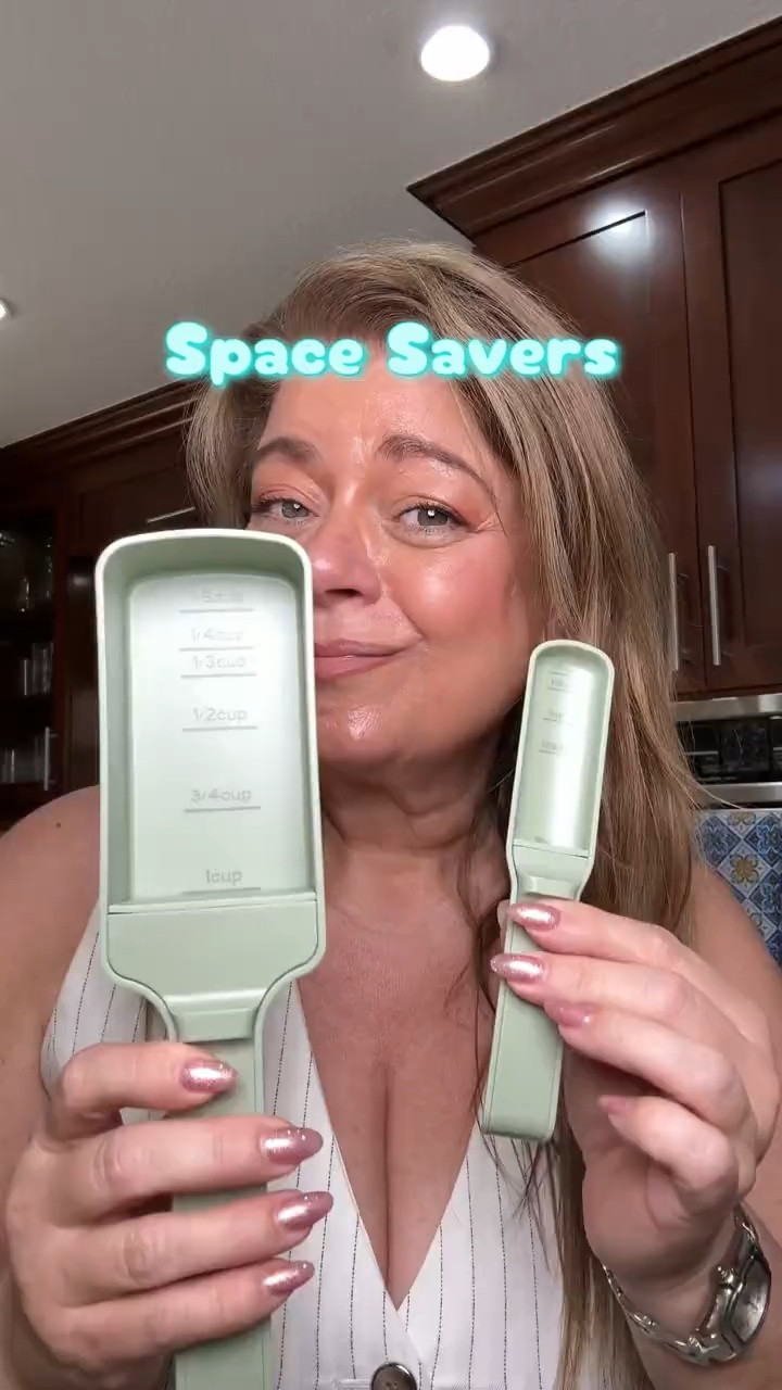 kitchen is too small for all that ⭐️
These measuring spoons are awesome 

#tiktokshopcreatorpicks
#tiktokshopstockup
#fanfavoritedeals #kitchengadgets #storagehacks