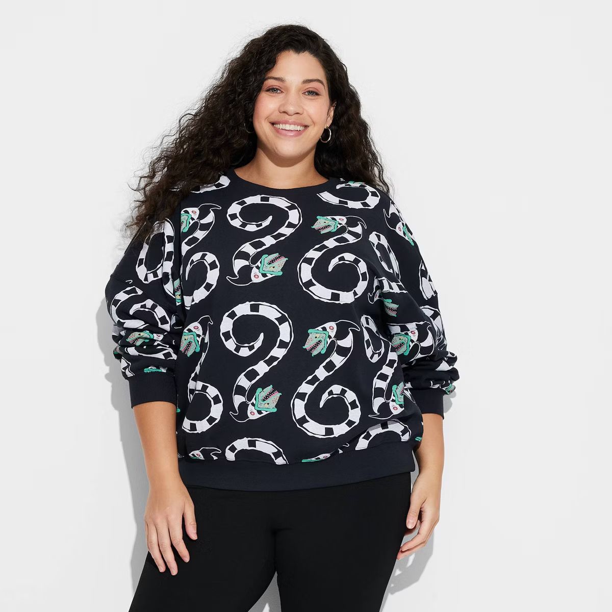 Women's Beetlejuice Print Graphic Sweatshirt - Black | Target