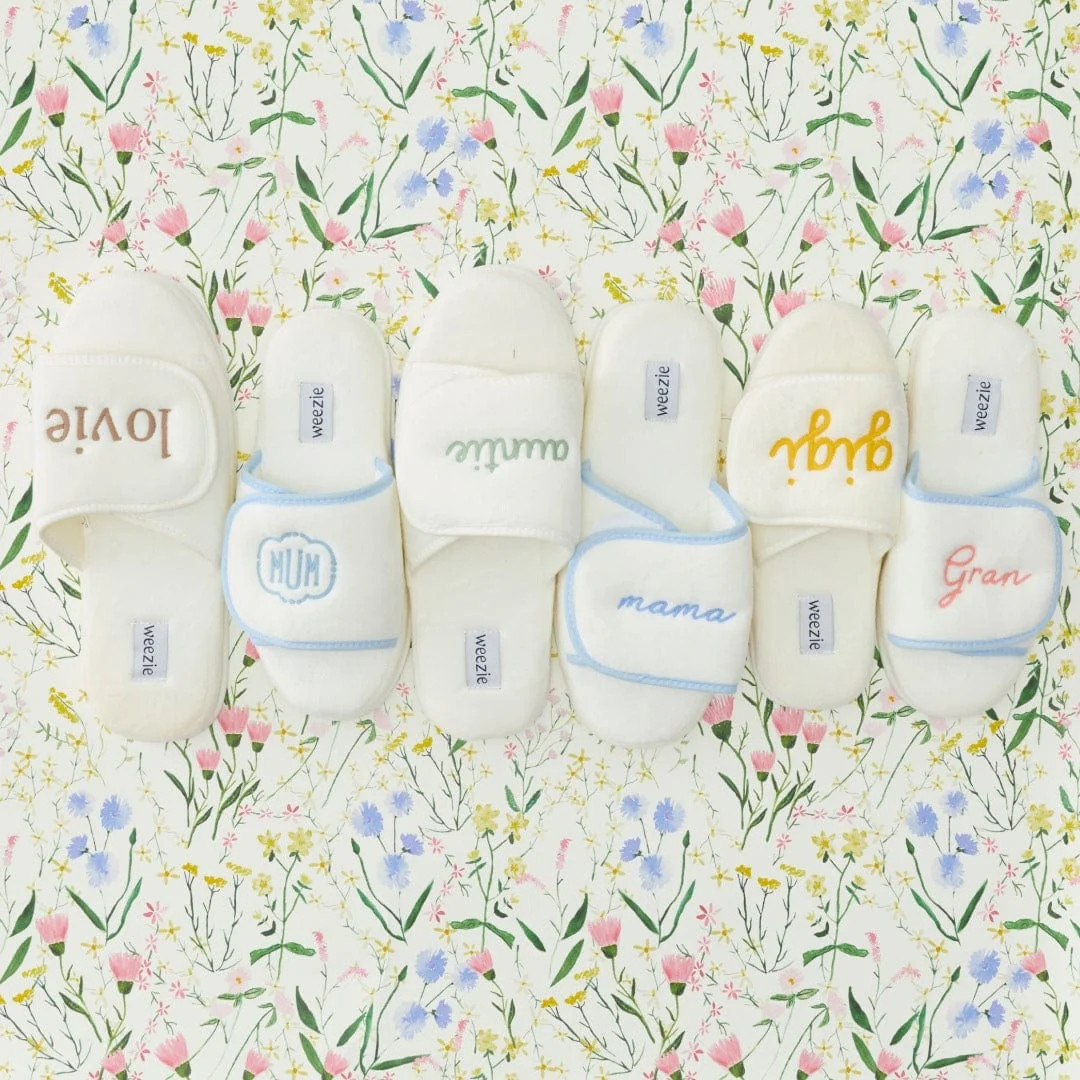 Adjustable Slippers | Weezie Towels