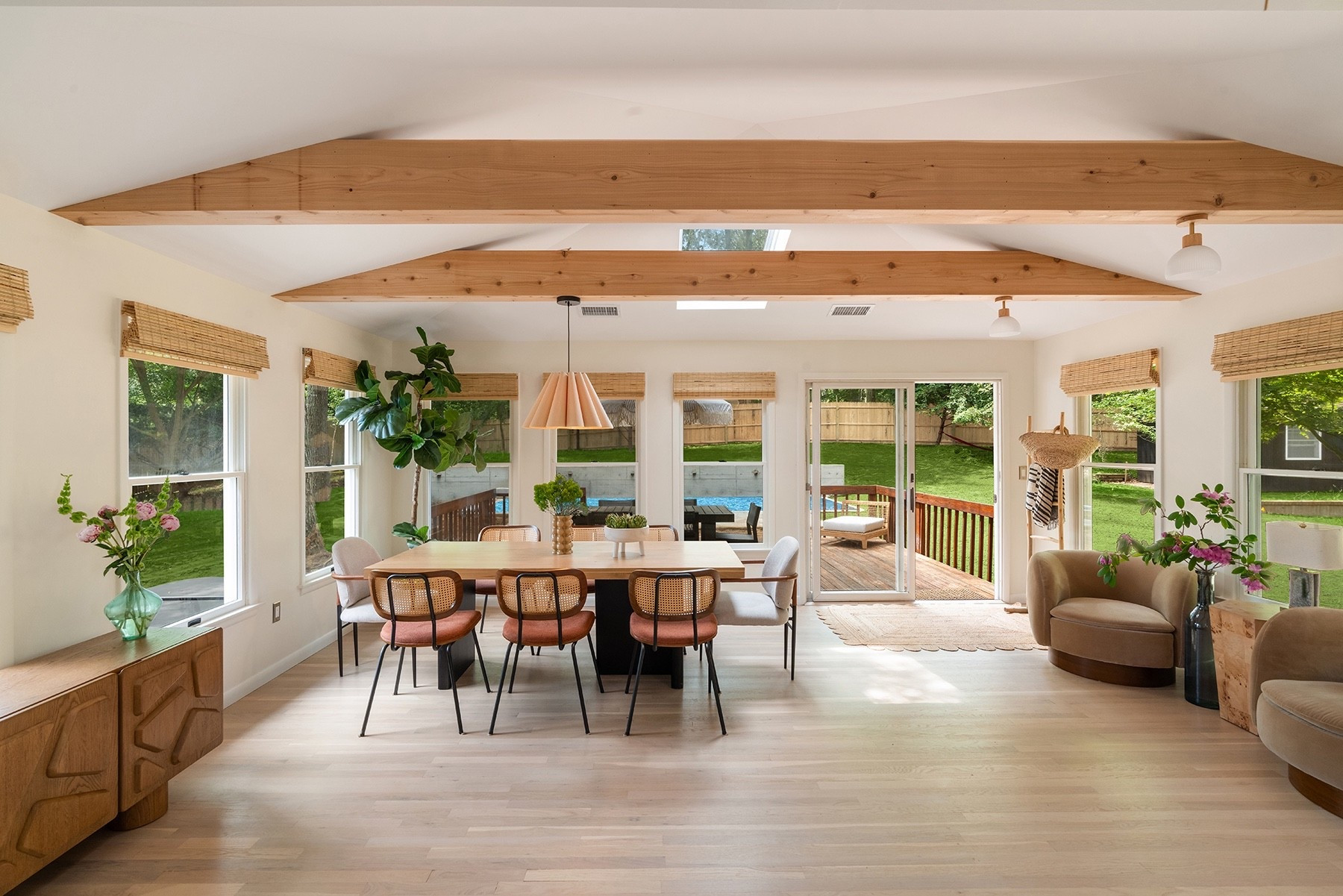 This dining space is all about layering warm neutrals. The exposed beams, woven accents, and soft seating create a cozy yet modern gathering spot. Linked are exact and similar pieces so you can shop the look and get ready for hosting as we head into fall 

#DiningRoomGoals  #InteriorInspo #ModernCoastal #NaturalTextures #WarmNeutrals #GatherHere #HomeDesignInspo #CozySpaces #InteriorGoals

#LTKHome #LTKSaleAlert