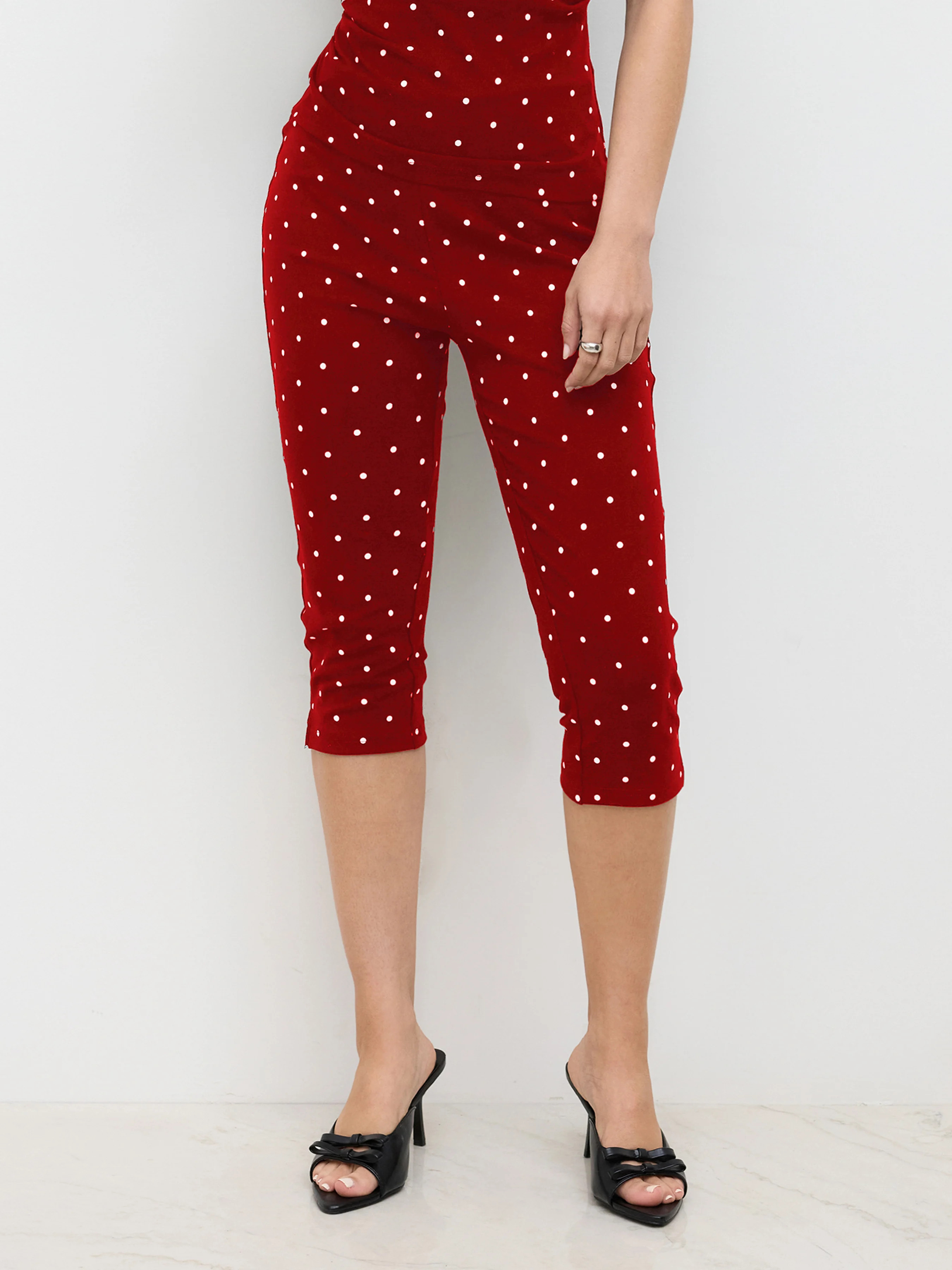 Knit Fabric Polka Dot Stretch Capri For Daily Casual | Cider