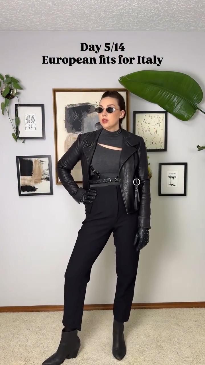 Day 5/14 European fit inspo 

I was feeling edgy…

#fitinspirations #fitspo #europeanstyle