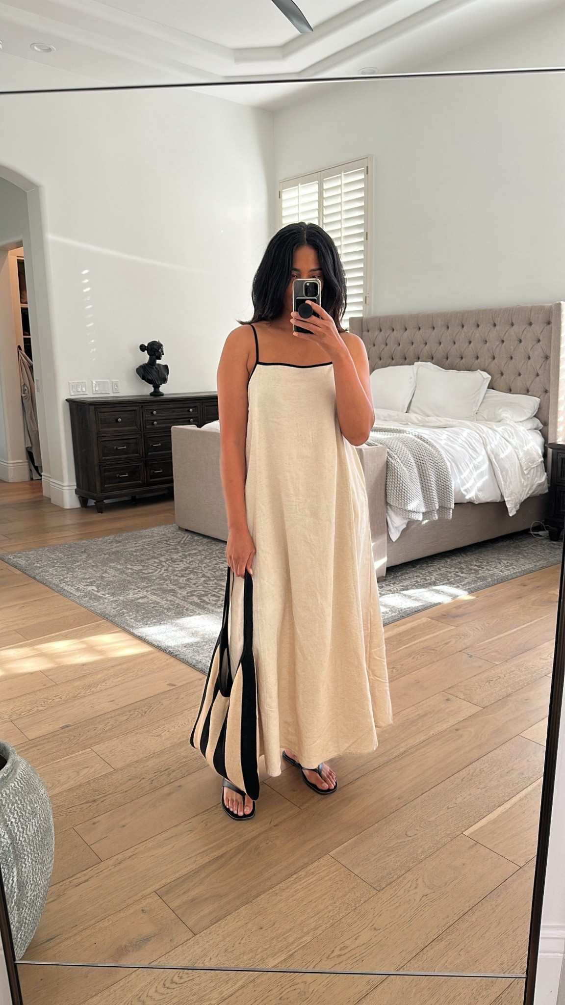 Chic linen blend dress for vacation!! Has adjustable straps and ties in the back. Fits true to size.

#vacation #dress #resortoutfit

#LTKOver40