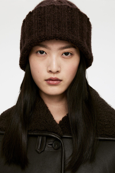 Beanie aus Wolle und Alpakawolle – Dunkelbraun – ARKET AT | Arket EU