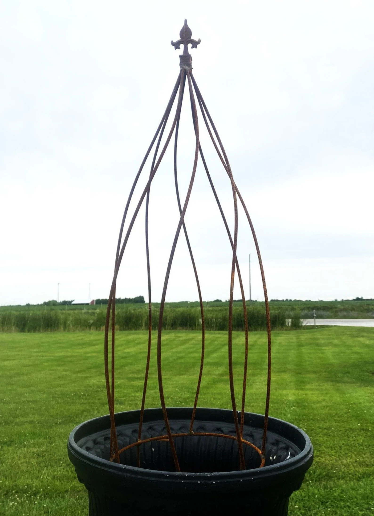 QTY 2  32 Sturdy Wrought Iron Twist Obelisk Trellis  - Etsy | Etsy (US)