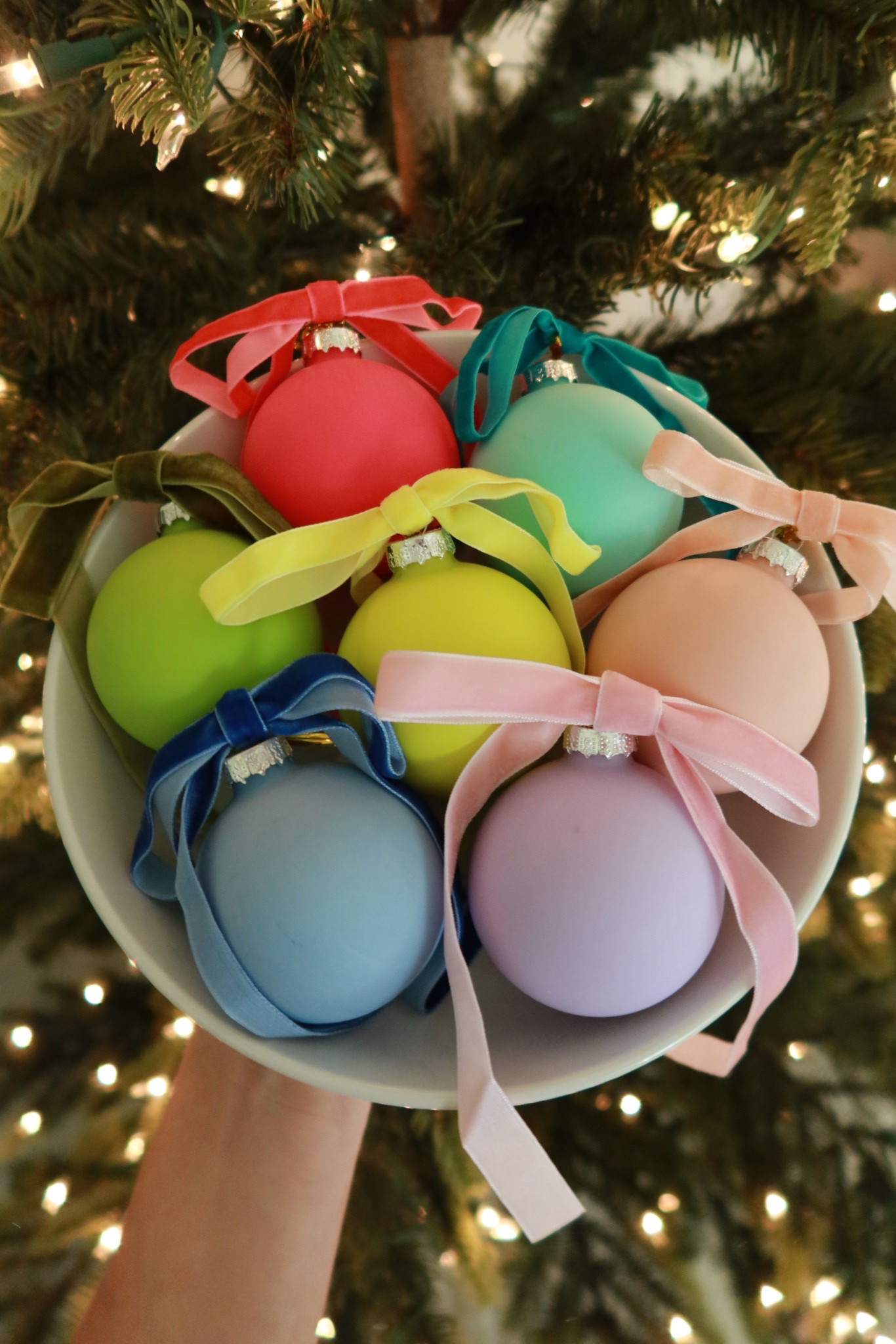 DIY Christmas ornaments✨ But make it bright and bows🎀 #christmasornaments #diyornaments #bows

#LTKSeasonal #LTKHoliday #LTKHome