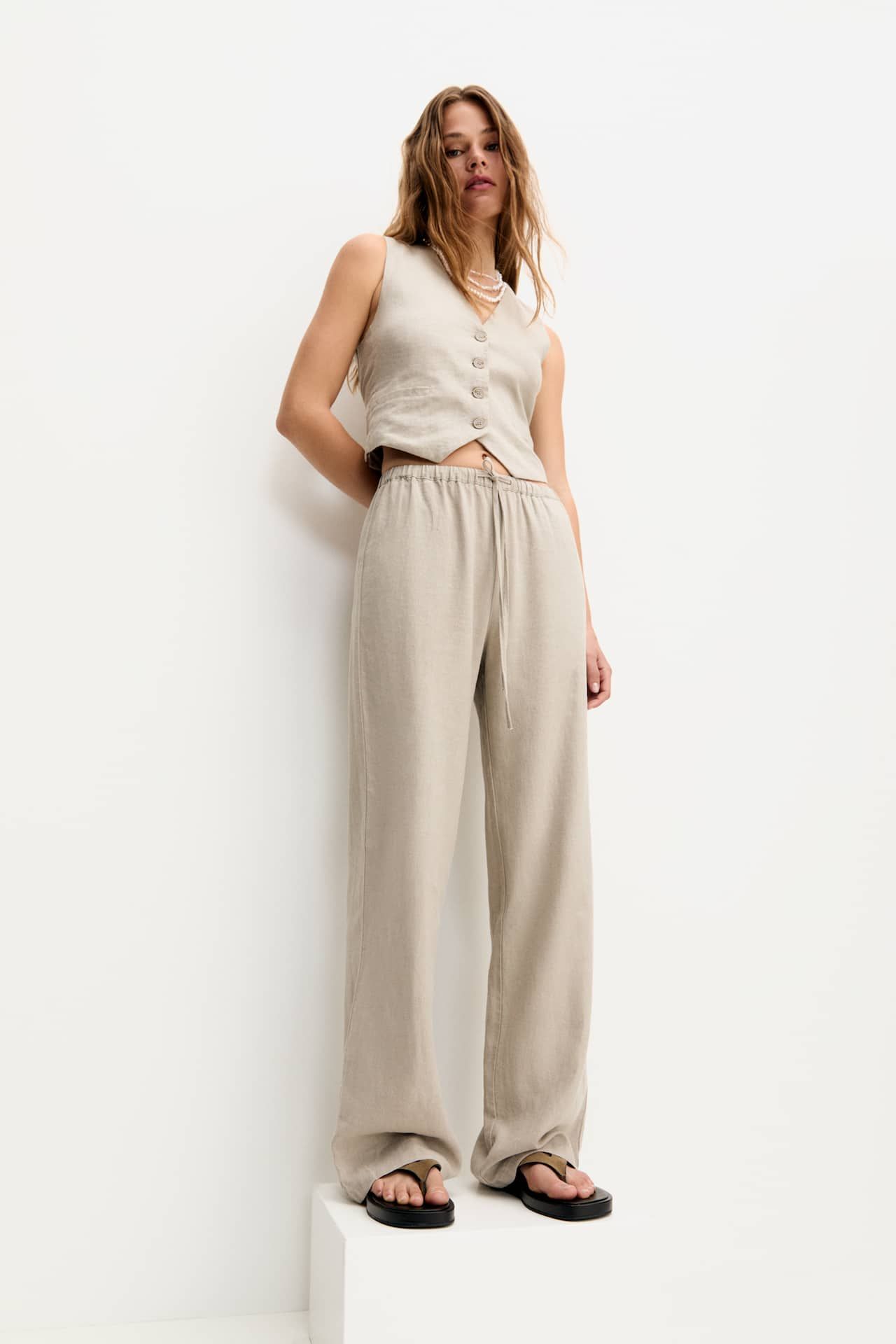 Flowy trousers with linen | PULL and BEAR UK