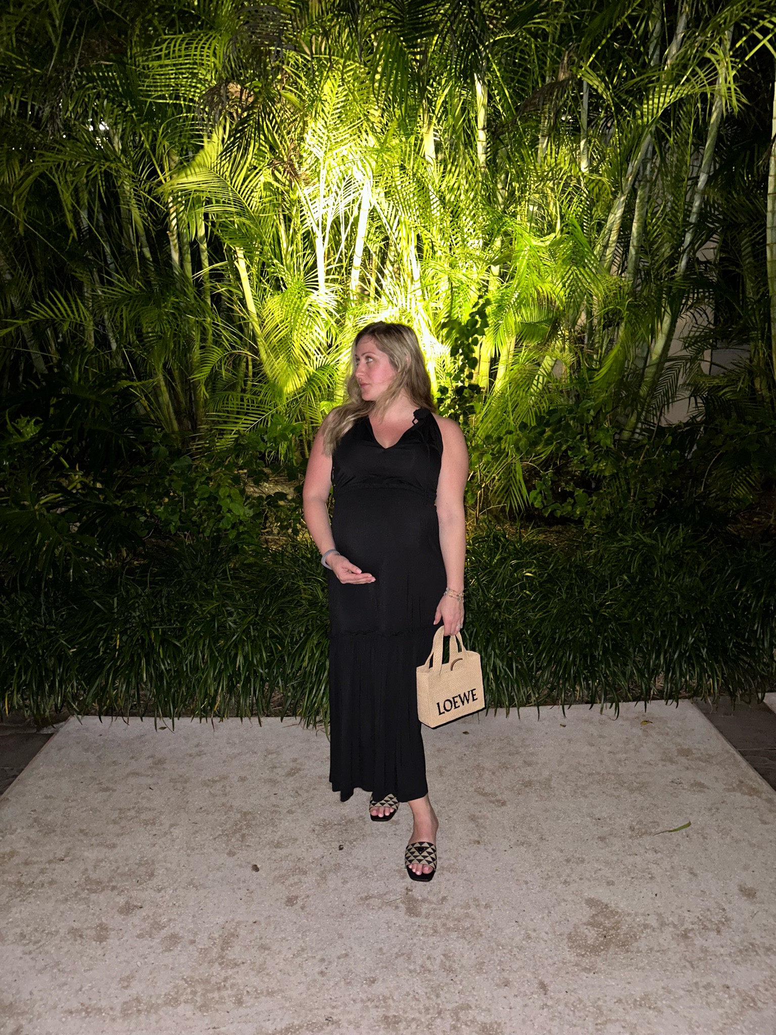 Comfortable black maxi for vacation 

#LTKbump #LTKtravel #LTKfindsunder100