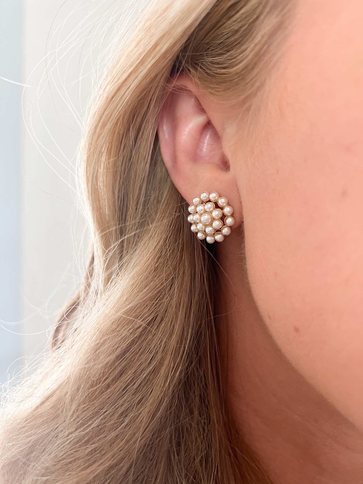 Use code CHAPPLE20 for 20% off Canvas Style! 

LoHome Lauren Haskell chapple Chandler collection pottery white cutwork eyelet blouse top preppy freshwater Pearl layered gathered necklace 

#LTKsalealert #LTKunder50 #LTKstyletip